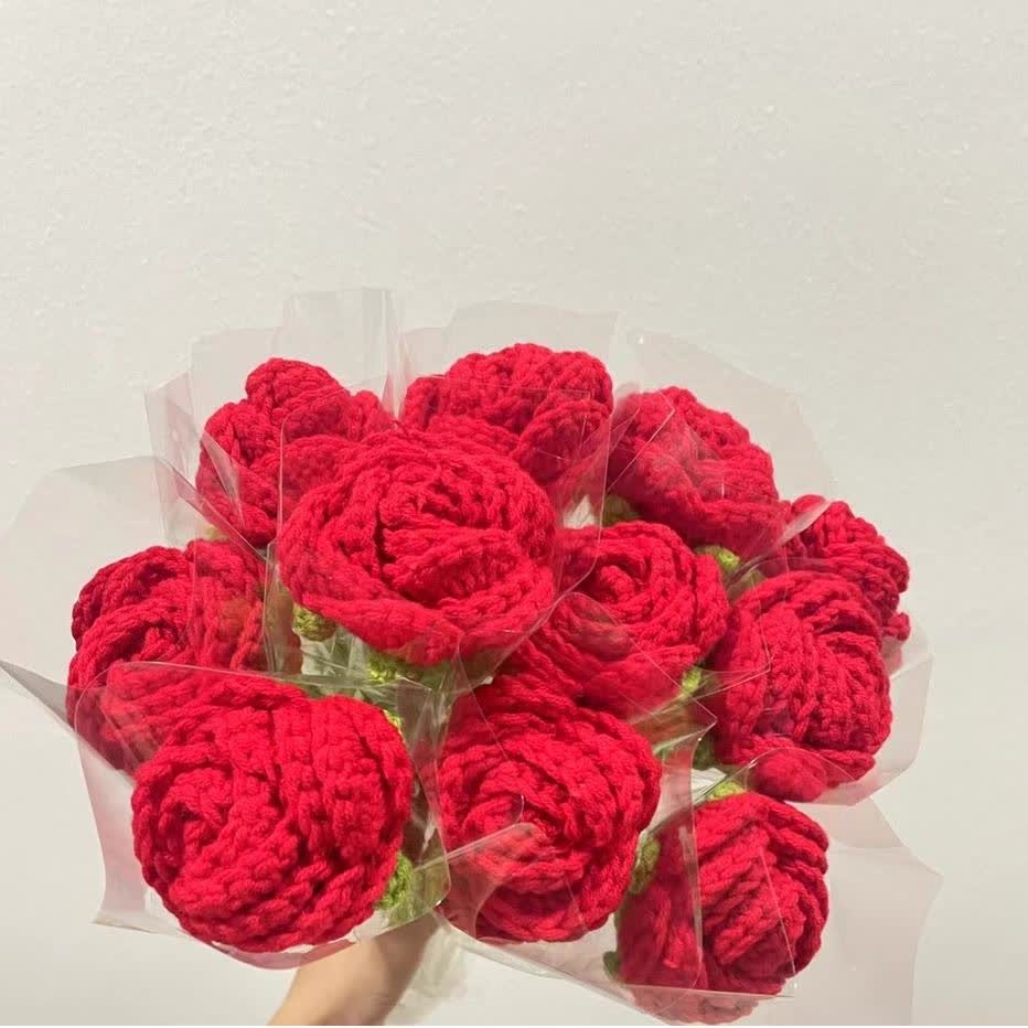 Decorazione per la casa Filato lavorato all'uncinetto a mano Rosa rossa