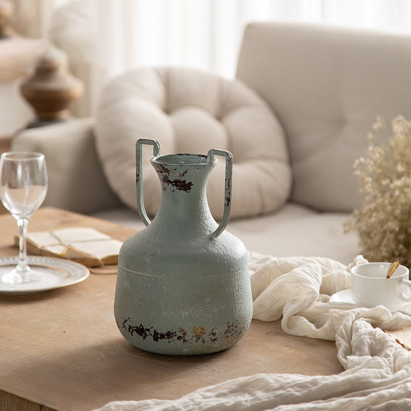 Ornamento in vaso per arredamento vintage in stile country
