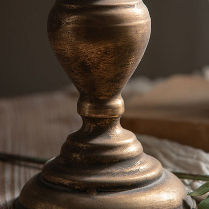 Ornamento decorativo in vaso dorato d'epoca