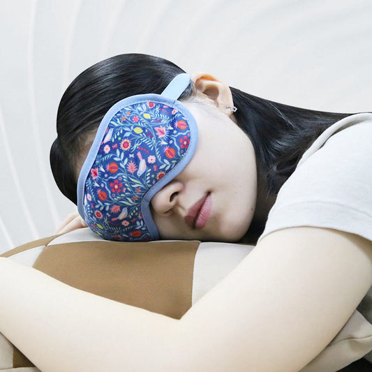 Maschera per gli occhi oscurante alla lavanda per favorire il sonno