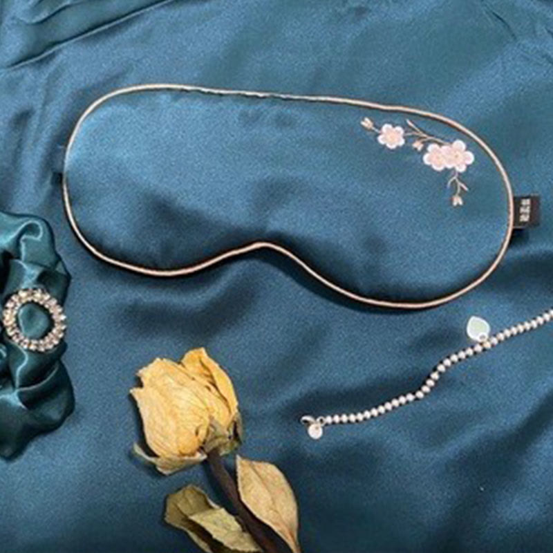 Maschera per gli occhi traspirante e oscurante in seta ricamata