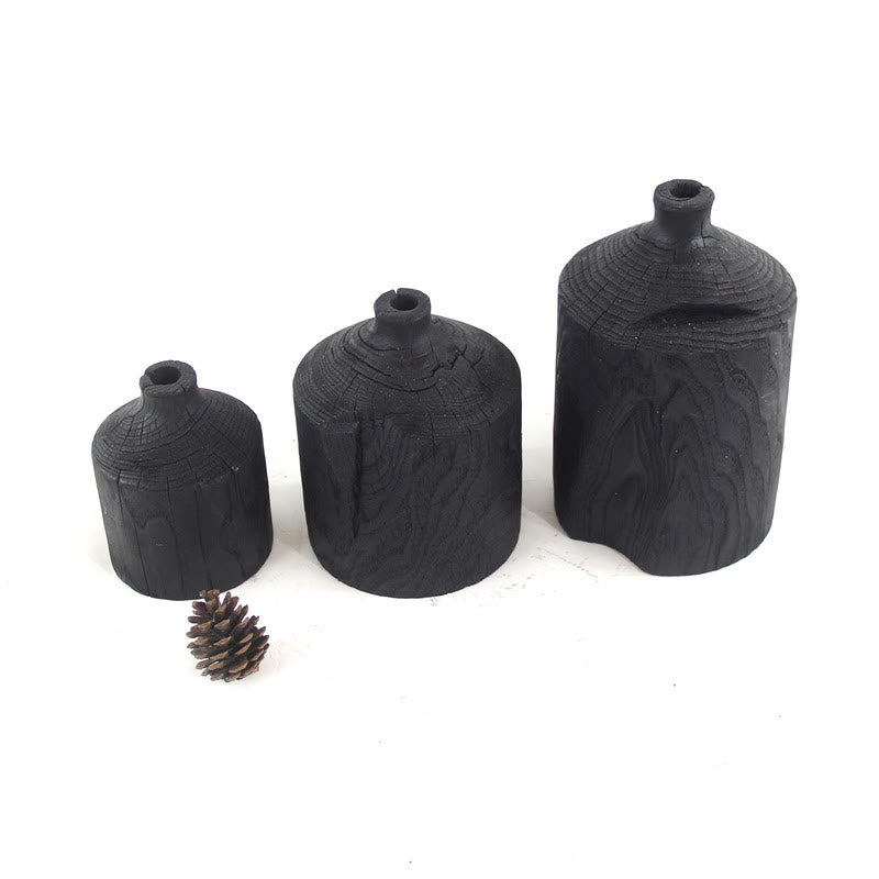 Vaso nero in legno, ornamento decorativo
