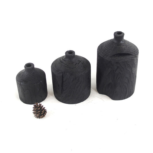 Vaso nero in legno, ornamento decorativo