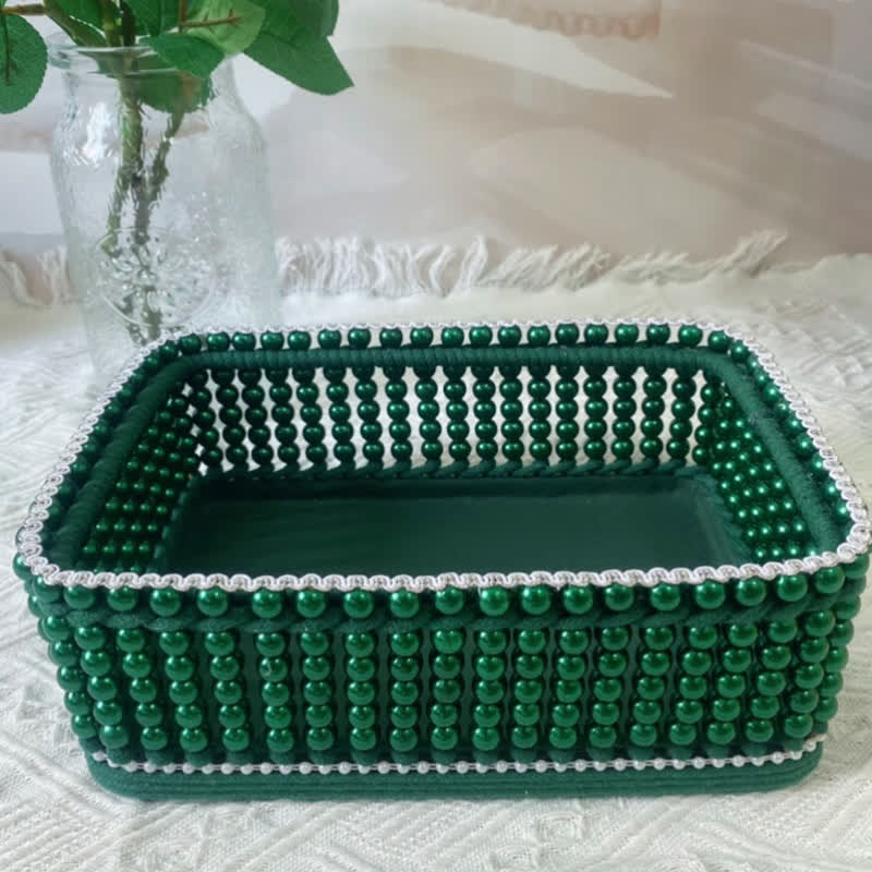 Cestino portaoggetti intrecciato con perline fatto a mano