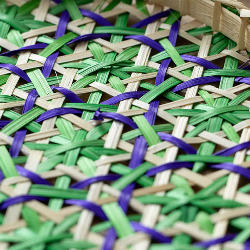Cestino rotondo portaoggetti in rattan colorato intrecciato a mano