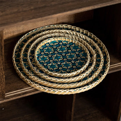 Cestino rotondo portaoggetti in rattan colorato intrecciato a mano