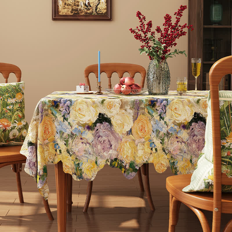 Tovaglia con bordo ondulato in jacquard floreale in stile dipinto a olio