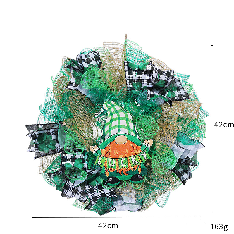 Decorazione da appendere alla ghirlanda con bambola di nastro per il giorno di San Patrizio