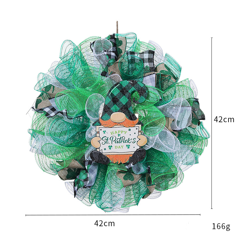 Decorazione da appendere alla ghirlanda con bambola di nastro per il giorno di San Patrizio