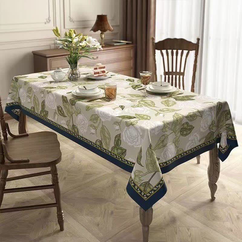 Tovaglia di lino con fiori e piante di lusso retrò e leggero