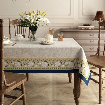 Tovaglia di lino con fiori e piante di lusso retrò e leggero