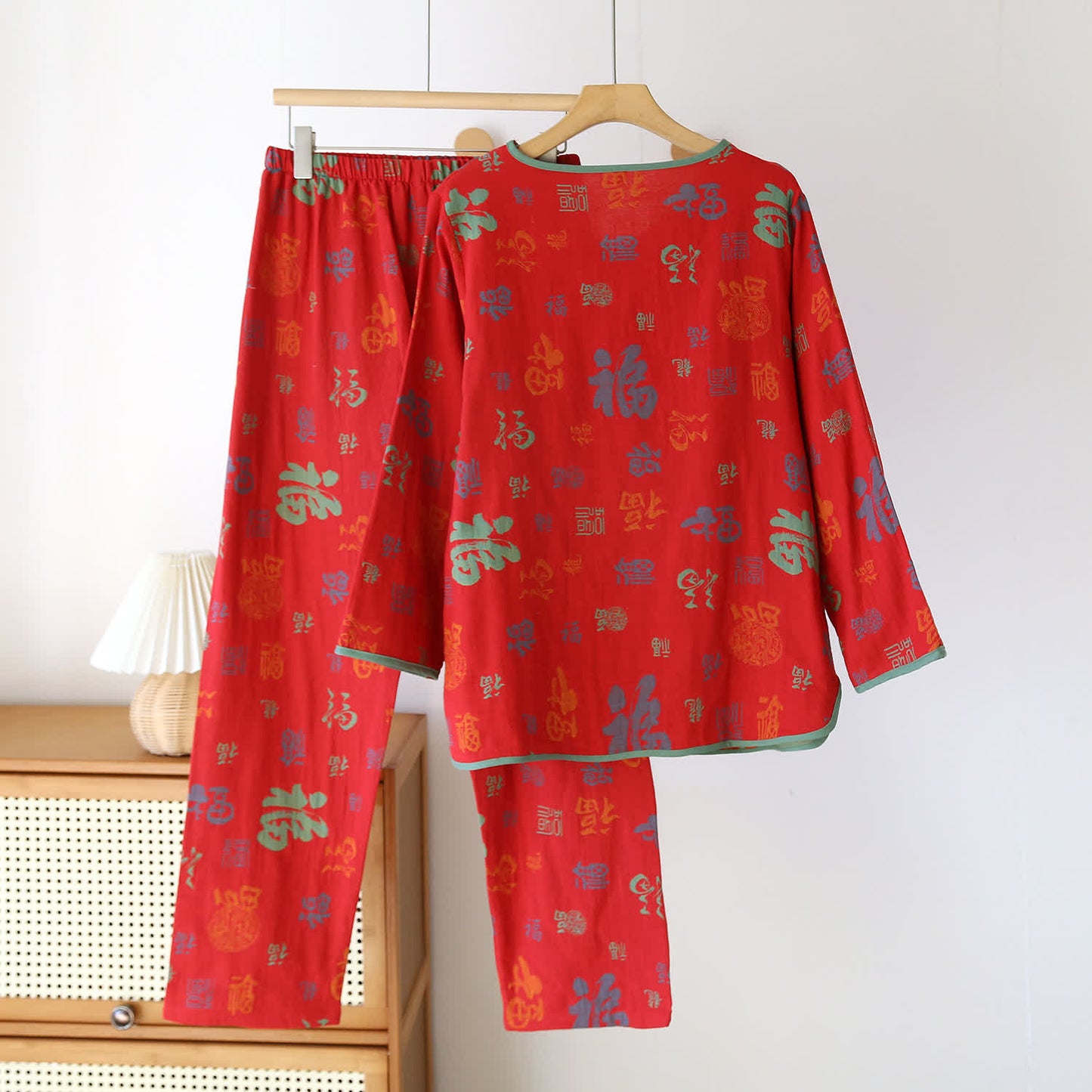 Completo da notte in garza di cotone vintage con scollo a V