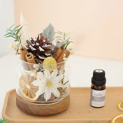 Ornamento profumato con fiori secchi e oli essenziali per aromaterapia