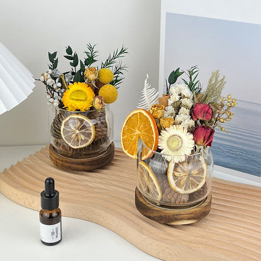 Ornamento profumato con fiori secchi e oli essenziali per aromaterapia