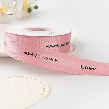 Confezione regalo per la festa della mamma con bouquet e nastro di raso