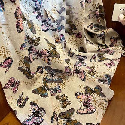 Tenda in cotone e lino con stampa a farfalla rustica