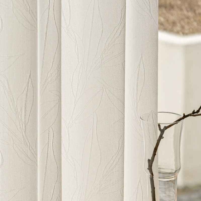 Tenda filtrante moderna e minimalista con texture leggera