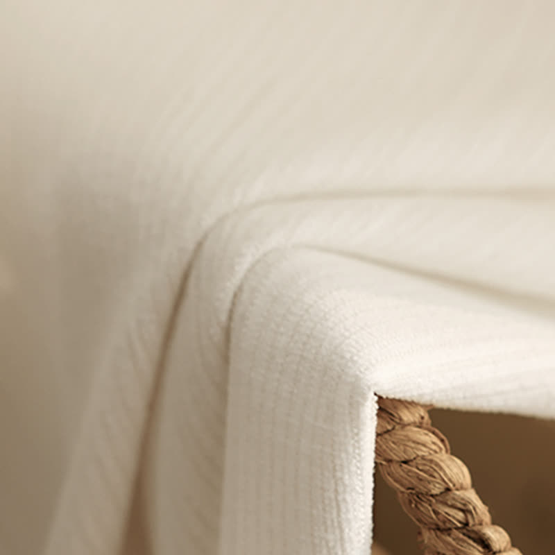 Tenda filtrante moderna e minimalista con texture leggera