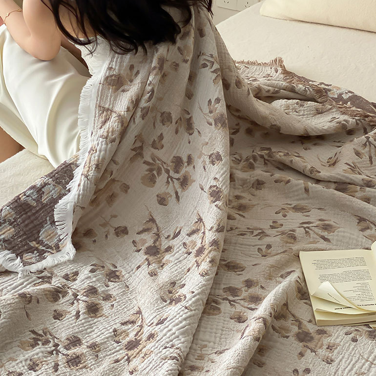 Trapunta reversibile con nappe in garza di cotone floreale vintage