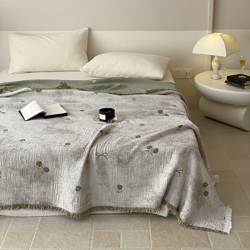 Trapunta reversibile con nappe in garza di cotone tinto in filo