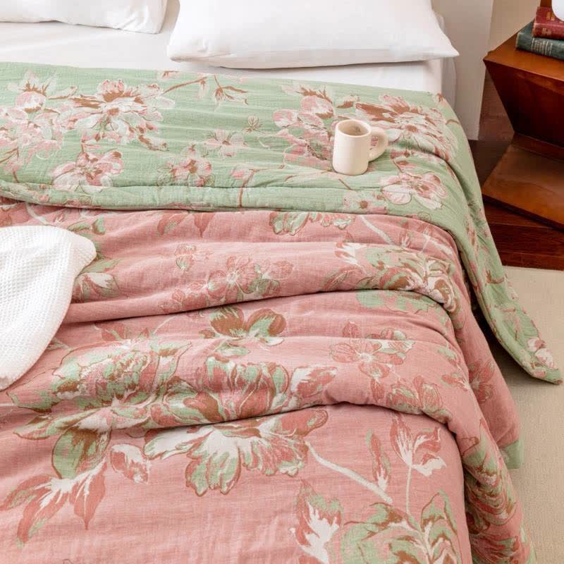 Trapunta floreale in garza di cotone tinto in filo jacquard