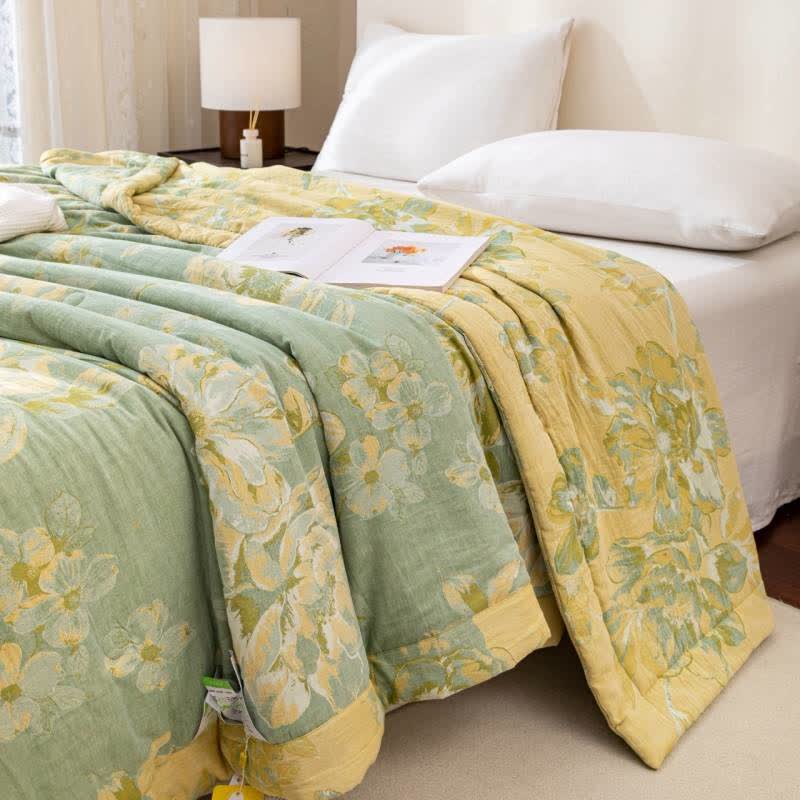 Trapunta floreale in garza di cotone tinto in filo jacquard