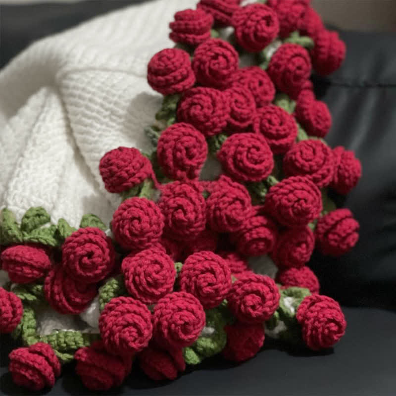 Bouquet di rose all'uncinetto fatto a mano