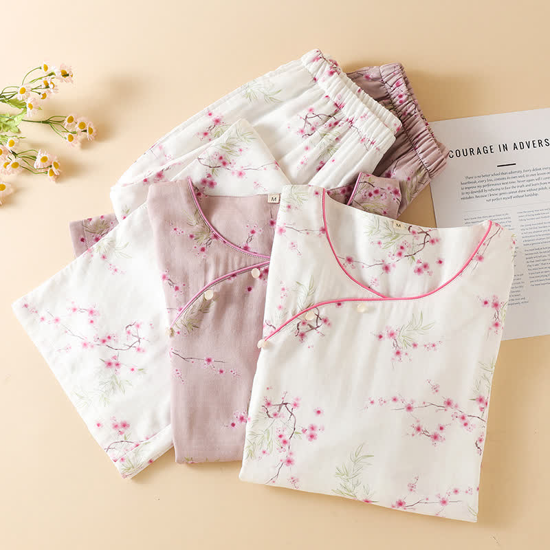 Pigiama in cotone e bambù con stampa vintage di fiori di prugna - image 2