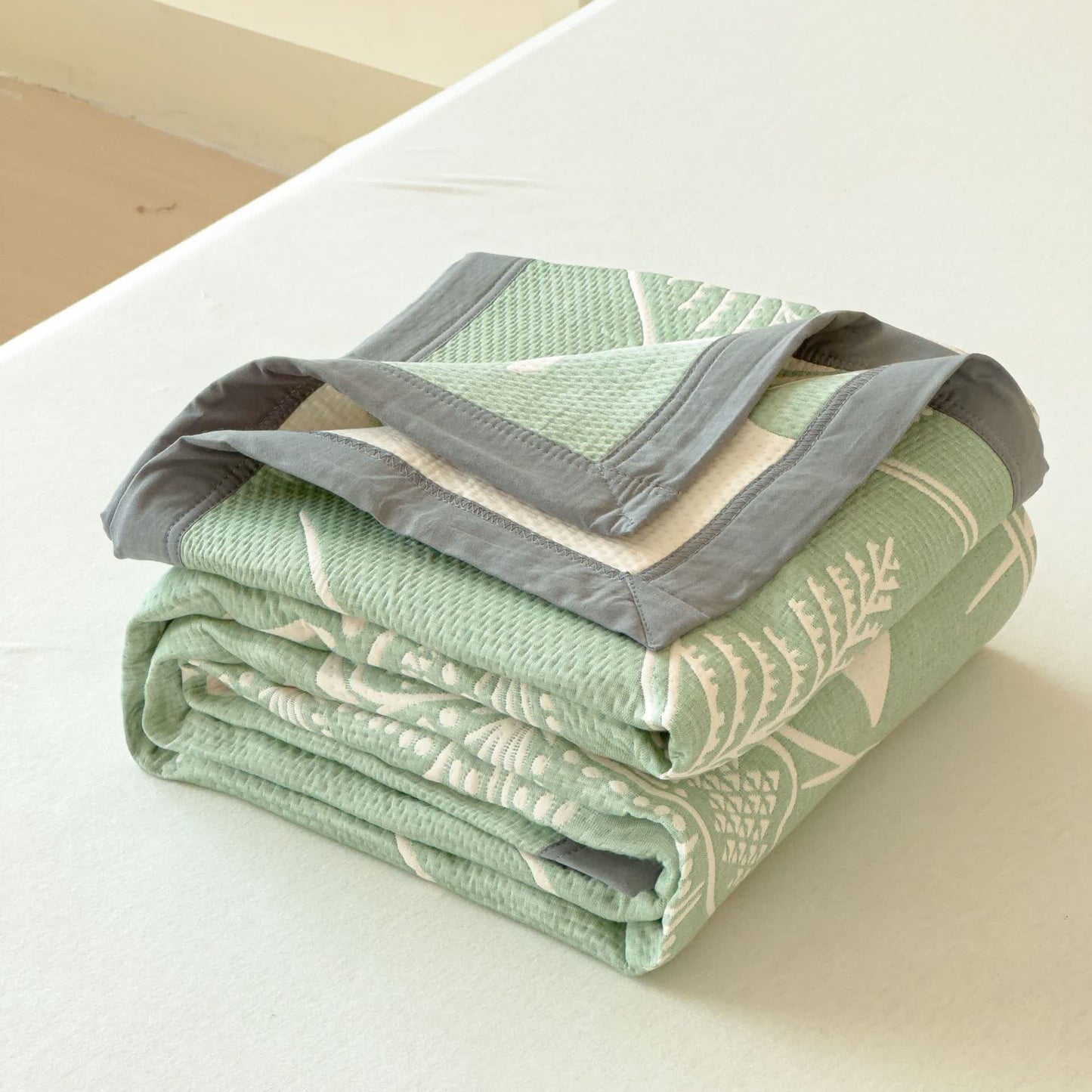 Elegante trapunta reversibile in garza di cotone Bouquet
