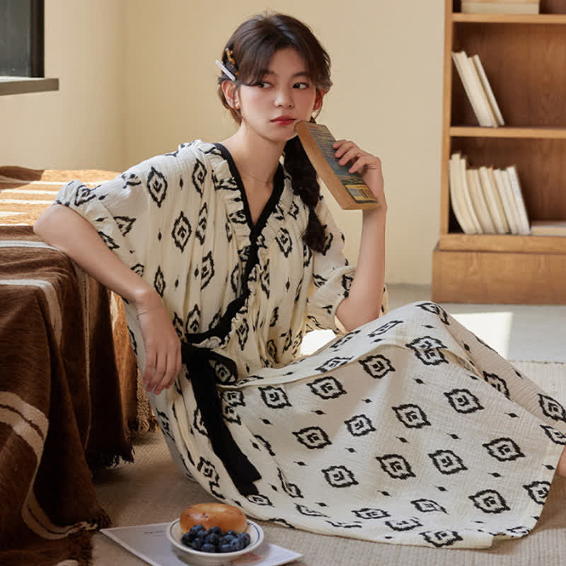 Camicia da notte imbottita con stampa geometrica e tasca