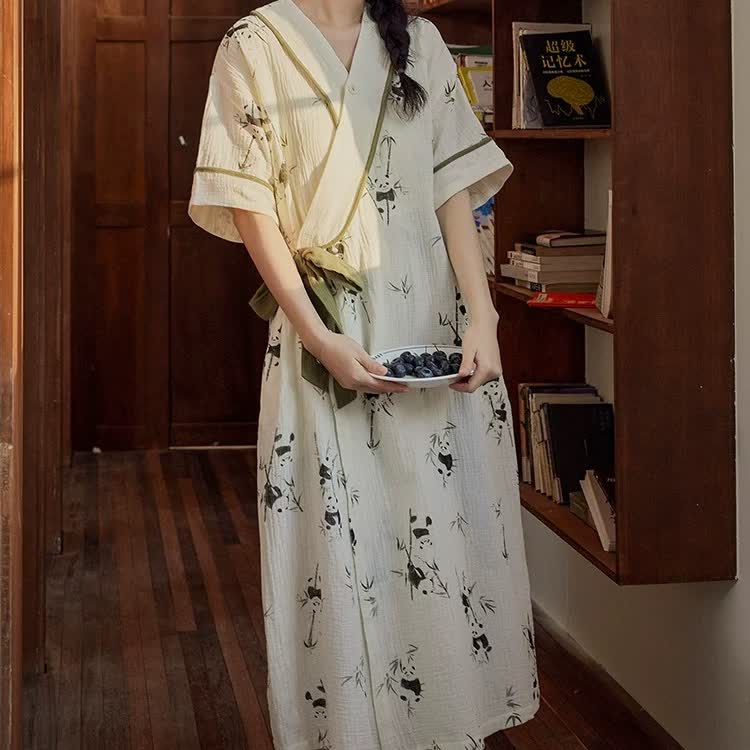 Camicia da notte imbottita con stampa panda e tasca