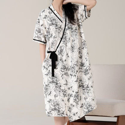 Camicia da notte imbottita a maniche corte con tasca e motivo floreale retrò
