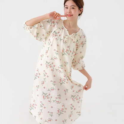 Camicia da notte a maniche lunghe in garza di puro cotone floreale
