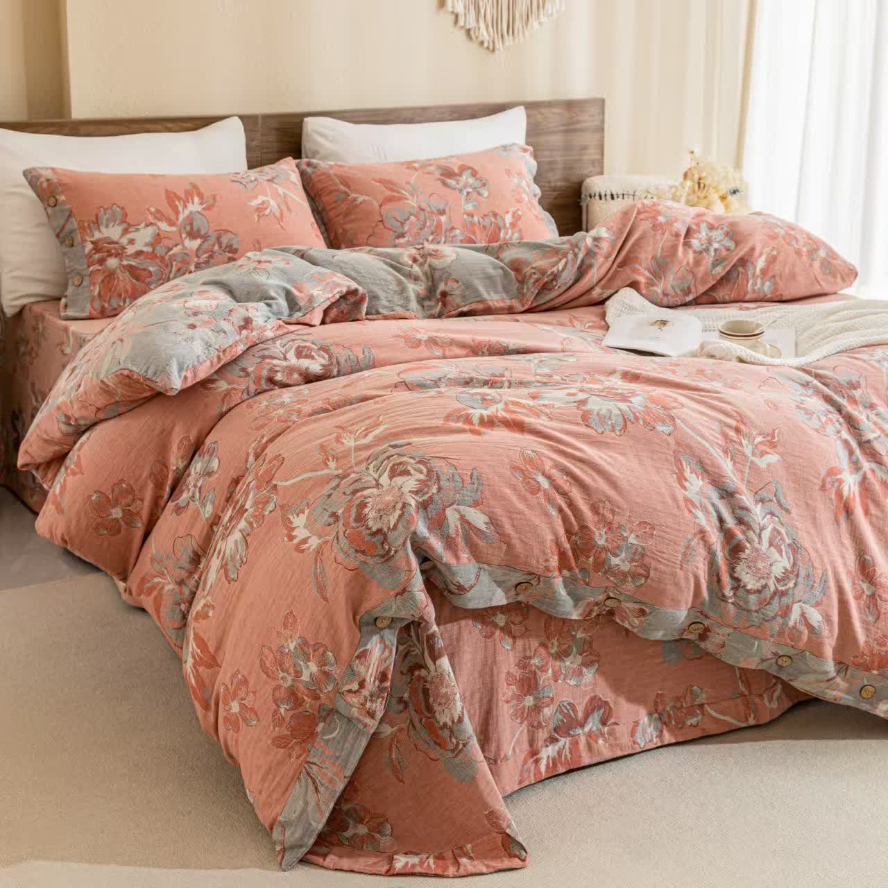 Set di biancheria da letto reversibile con bottoni in garza di cotone floreale (4 pezzi)