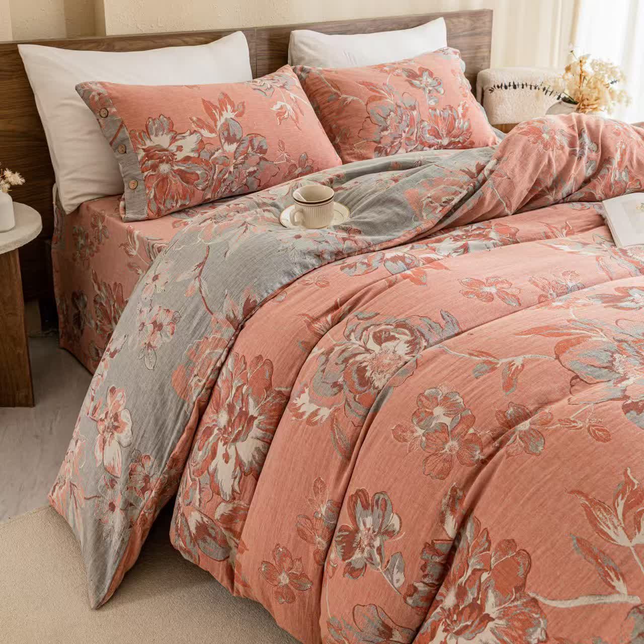 Set di biancheria da letto reversibile con bottoni in garza di cotone floreale (4 pezzi)
