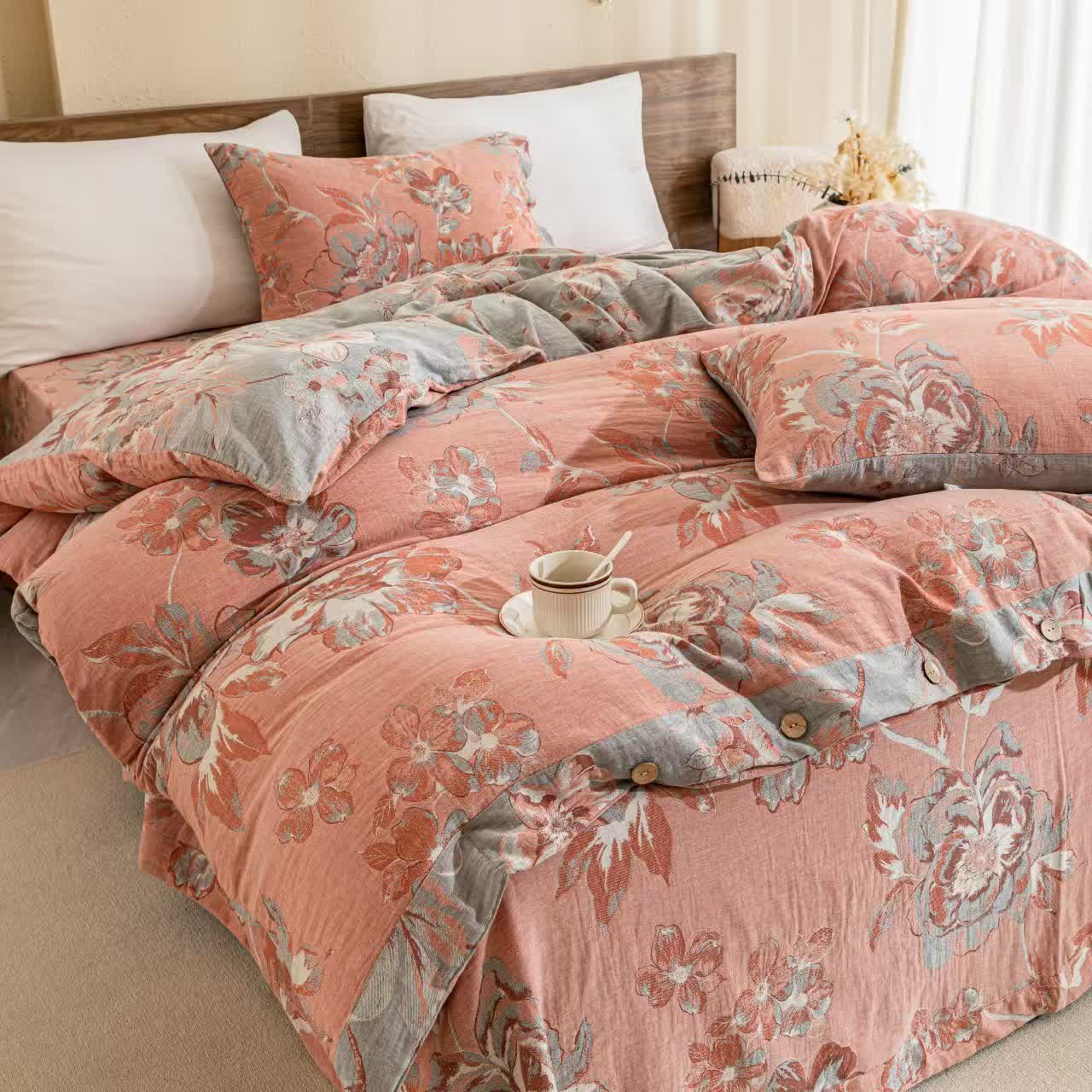 Set di biancheria da letto reversibile con bottoni in garza di cotone floreale (4 pezzi)