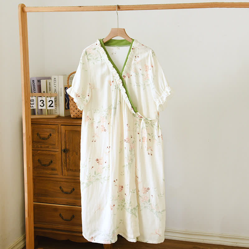 Camicia da notte a maniche corte con motivo floreale incrociato sul davanti