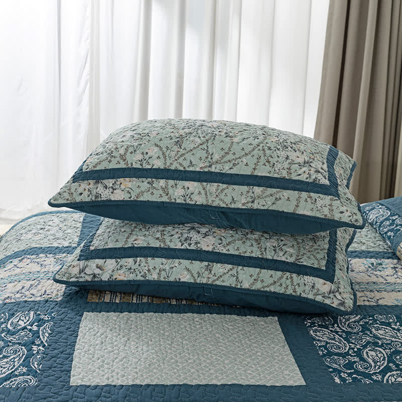 Trapunta patchwork in cotone con stampa botanica a quadri