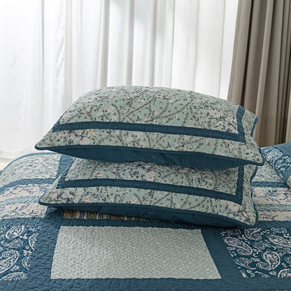 Trapunta patchwork in cotone con stampa botanica a quadri
