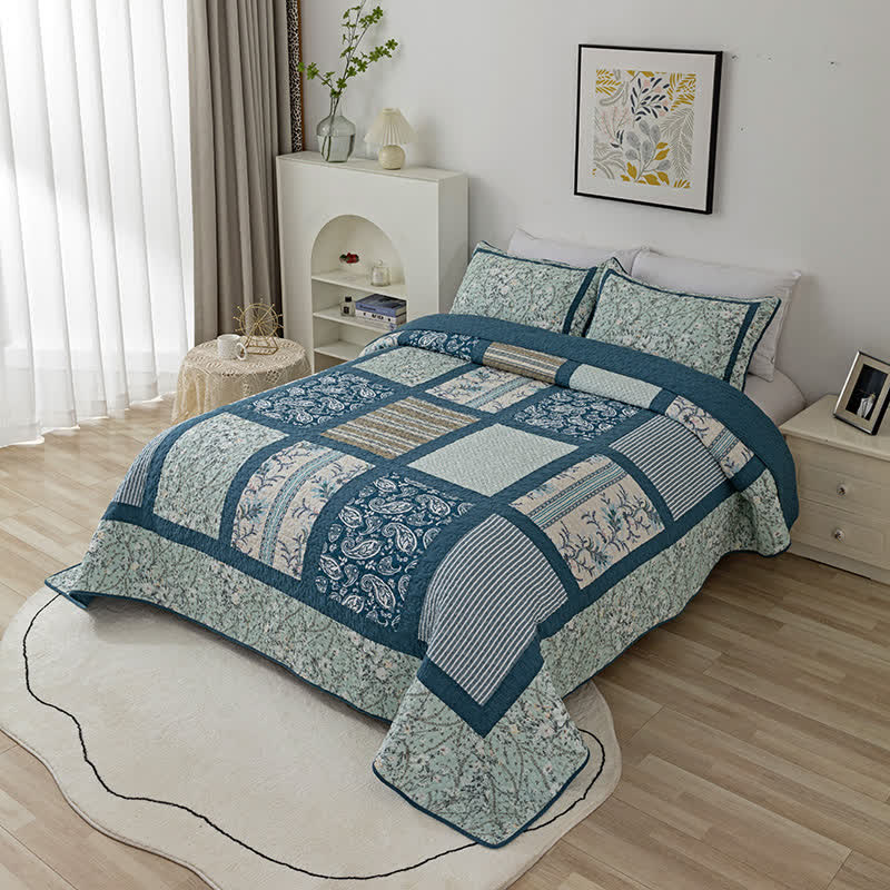 Trapunta patchwork in cotone con stampa botanica a quadri