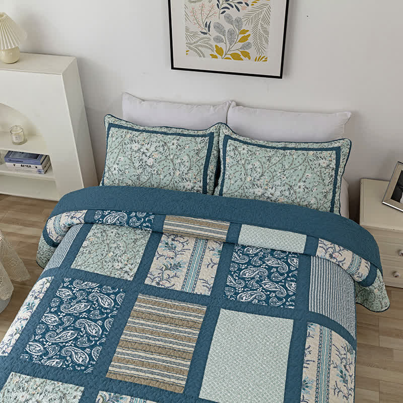 Trapunta patchwork in cotone con stampa botanica a quadri