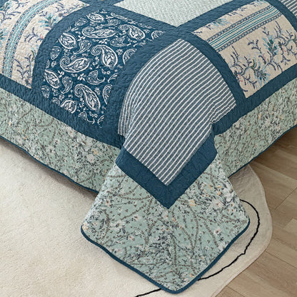 Trapunta patchwork in cotone con stampa botanica a quadri