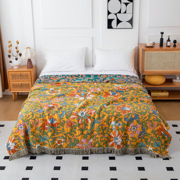 Trapunta reversibile con nappe in cotone floreale vintage