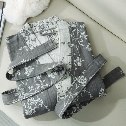 Accappatoio in garza di cotone jacquard con kimono floreale vintage