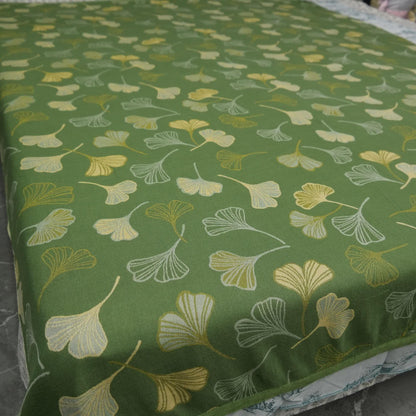 Coperta rinfrescante estiva in foglie di ginkgo verde