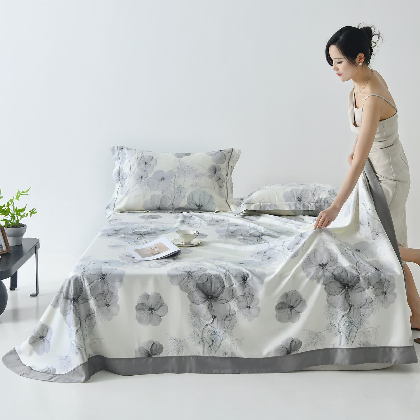 Copriletto in fibra naturale con stampa Pansy