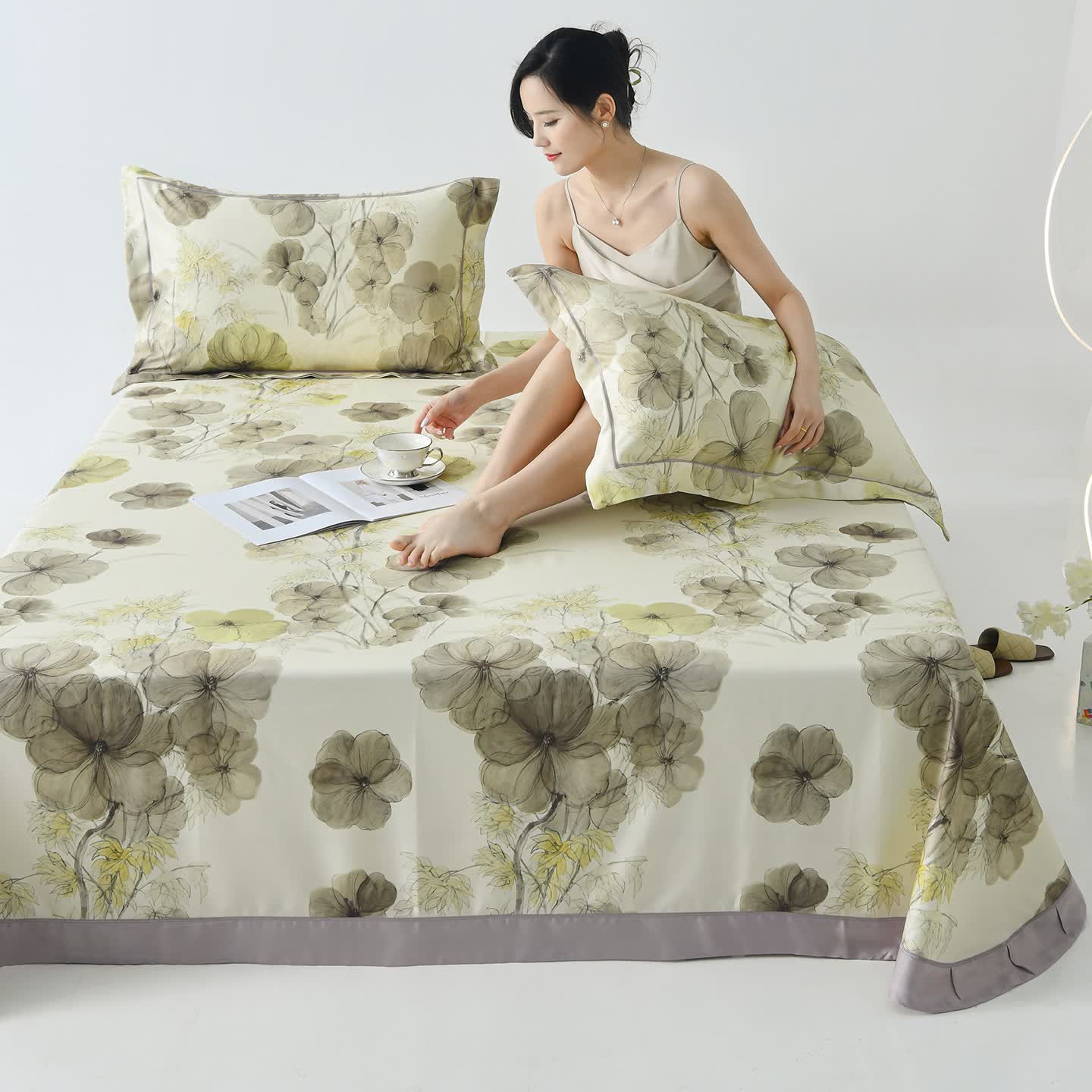 Copriletto in fibra naturale con stampa Pansy