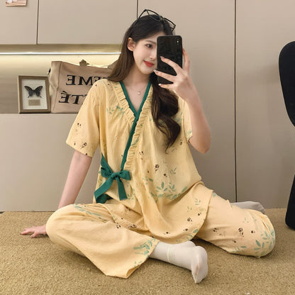 Completo da notte kimono con volant e stampa a foglie