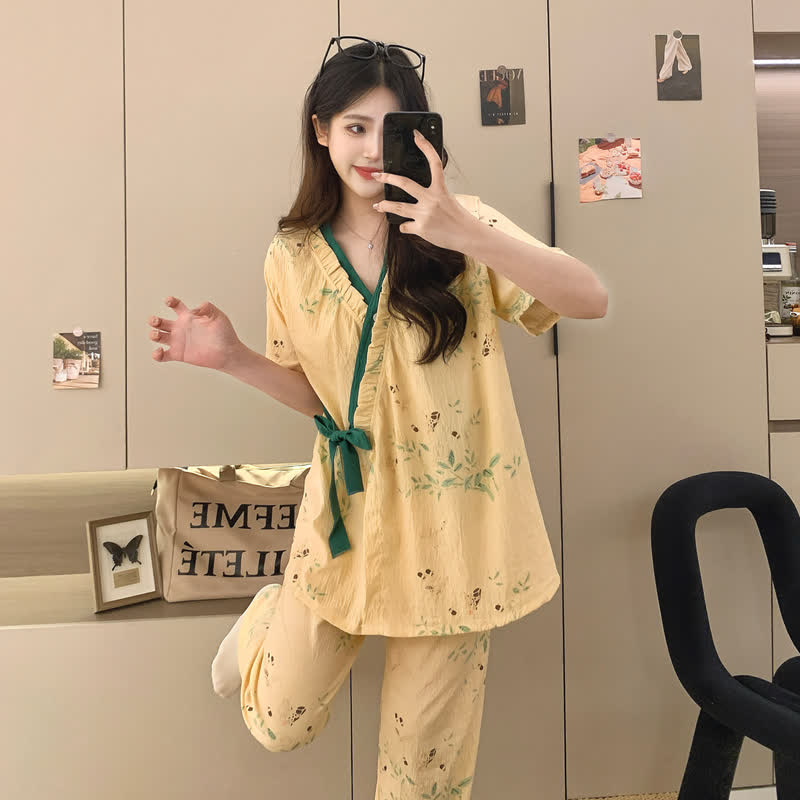 Completo da notte kimono con volant e stampa a foglie