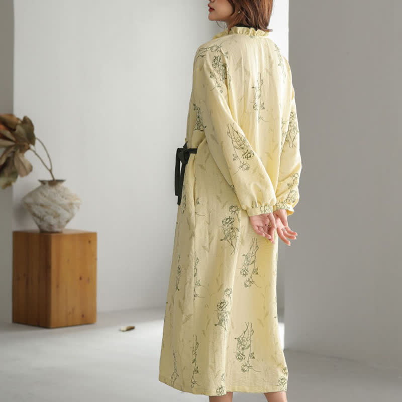 Kimono con volant e stampa a rose